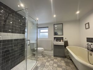 En-Suite Bathroom- click for photo gallery